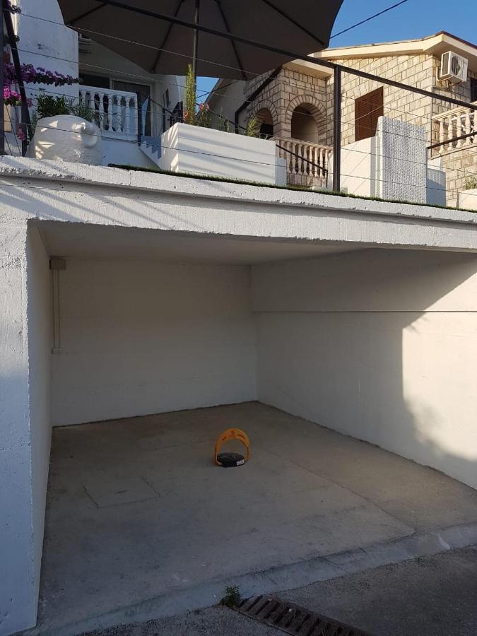 Waterfront Townhouse Sunset View With Garage Διαμέρισμα Bigovo Εξωτερικό φωτογραφία