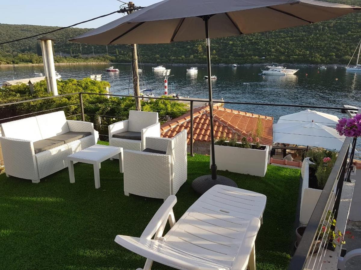 Waterfront Townhouse Sunset View With Garage Διαμέρισμα Bigovo Εξωτερικό φωτογραφία