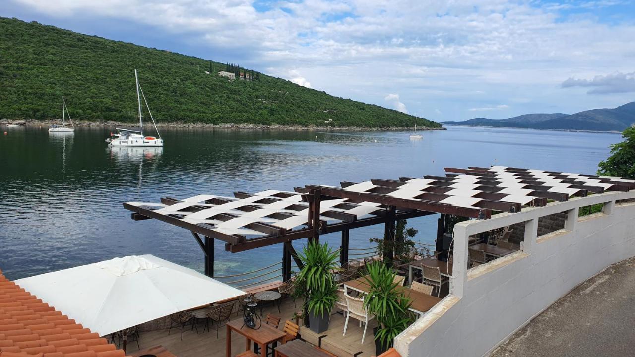 Waterfront Townhouse Sunset View With Garage Διαμέρισμα Bigovo Εξωτερικό φωτογραφία