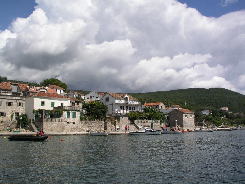 Waterfront Townhouse Sunset View With Garage Διαμέρισμα Bigovo Δωμάτιο φωτογραφία